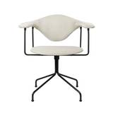 GUBI | Masculo Meeting Chair– Fully Upholstered - Eero Special Fr, Dedar (106, Standard)