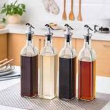 SHEIN 4pcs/Set Square Glass Spice Bottles With Lid, Oil Dispenser, Anti-Leak Large And Small Kitchen Storage Jar For Seasonings, Vinegar, Soy Sauce Etc.