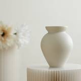 1pc Vintage Milk Jar Shape Flower Vase, Nordic Ornament Living Room Decoration, St Patrick's Day Easter Decor, Aesthetic Room Décor, Spring Home Décor
