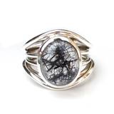 Oval sølv ring med facetslebet sort Rutil sten, 61