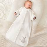 SHEIN 1pc Baby Soft And Comfortable White Coral Fleece Long Sleeve Sleeping Bag