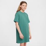 Nike Sportswear-T-shirt-kjole til større børn (piger) - grøn - M