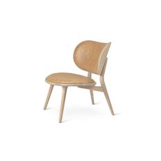 The Lounge Chair, mat lakeret eg med naturfarvet læder fra Mater