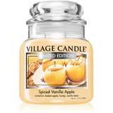 Village Candle Spiced Vanilla Apple duftlys (Glass Lid) 389 g