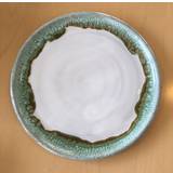 Håndlavet keramik tallerkner, 3 størrelser. Unik keramik i hvid og grøn. - keramik Tallerken mellem Ø 20 cm