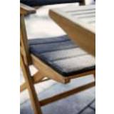 Cane-line Outdoor Flip Klapbord + Flip Foldestole inkl. Sæde- og Ryghynde Havemøbelsæt - Teak/Dark Grey
