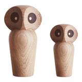 Paul Ankers OWL (ugle) i naturligt egetræ fra Architectmade. Findes i 2 forskellige størrelser..