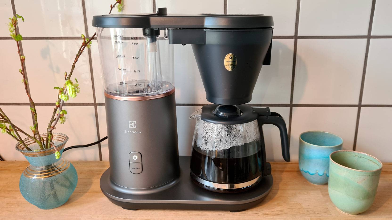 Billede af en friskbrygget kande kaffe på Electrolux Explore 7 kaffemaskinen