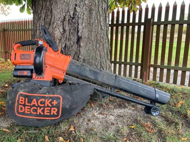 Black-Decker-BCBLV36