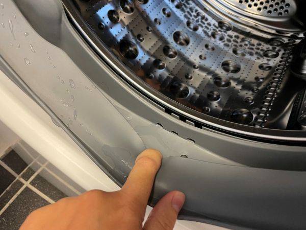Billede fra test af vaskemaskine, her ses LG vaskemaskine indvendigt