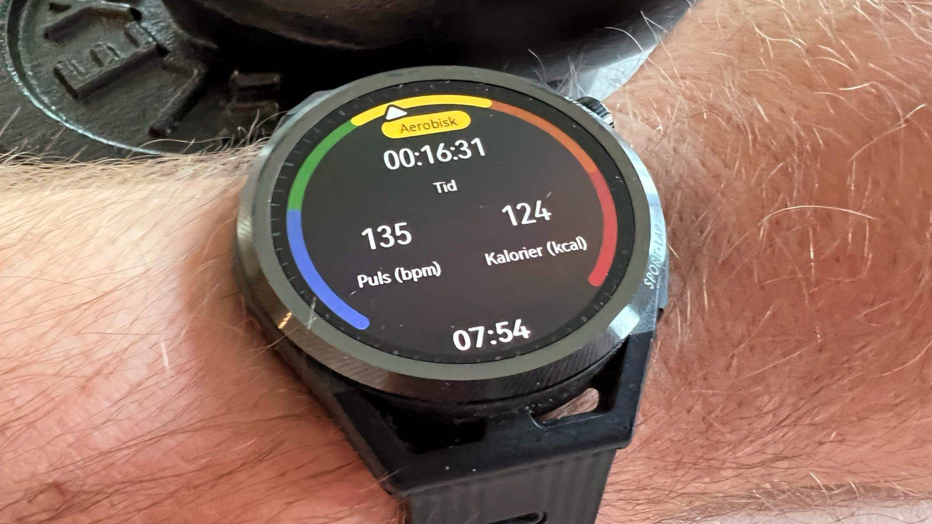 Billede fra test af pulsur Huawei Watch GT Runner i løbemode
