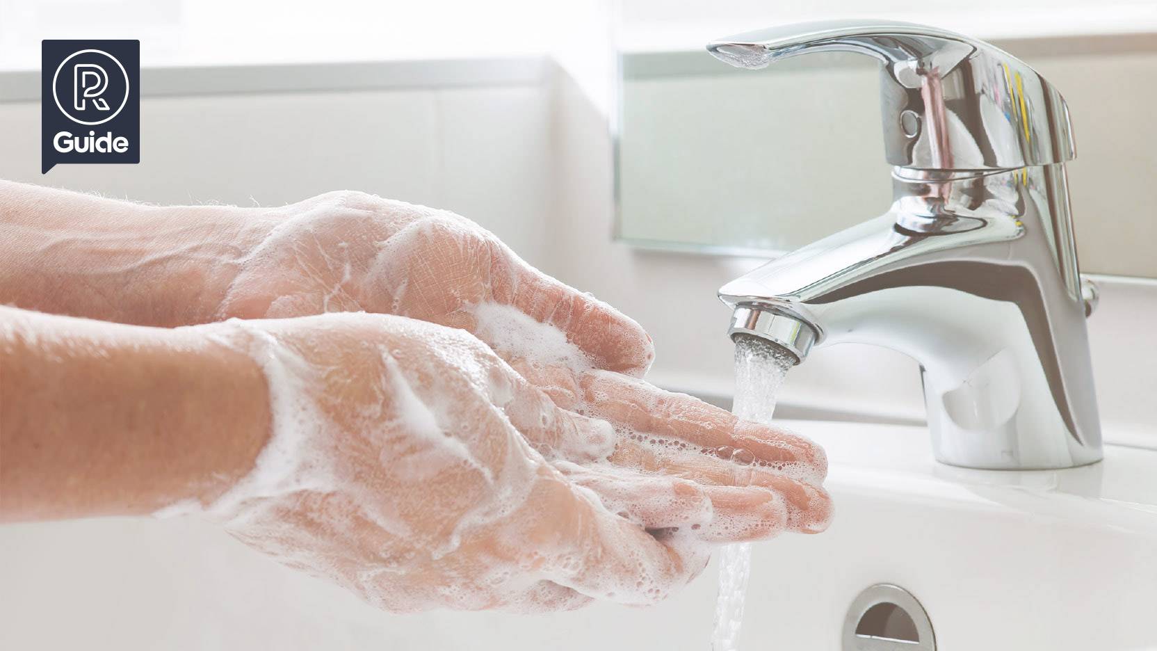 Rene hænder: håndhygiejne med sæbe og håndsprit