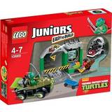 Byggelegetøj Lego Juniors Turtle Lair 10669