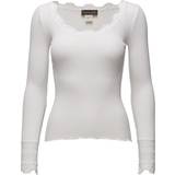 4 - Silke Overdele Rosemunde Silk T-Shirt Regular LS W/Wide Lace - New White