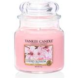 Yankee Candle Pink Lysestager, Lys & Dufte Yankee Candle Classic Cherry Blossom Medium Duftlys 411g