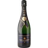 Vine Moët & Chandon Nectar Demi-Sec NV Imperial Chardonnay, Pinot Meunier, Pinot Noir Champagne 12% 75cl