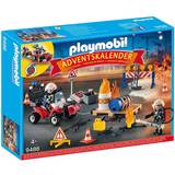 Legetøj Julekalendere Playmobil Redningsaktion ved brand på byggepladsen Julekalender 2018 9486