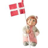 Klarborg Pink Dekorationer Klarborg Fødselsdagspige med Flag Dekorationsfigur 17cm