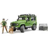 Plastlegetøj 4x4 firhjulstrækkere Bruder Land Rover Defender Station Wagon with Forester & Dog 02587