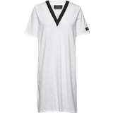 Løs Kjoler Peak Performance Tech VN T-shirt Dress - White