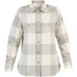 Firkantet - Polyester - Ternede Tøj Fjällräven Canada Shirt W - Fog/Chalk White