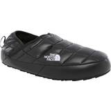 Herre - Slip-on Sneakers The North Face Thermoball Traction Mule V M - TNF Black/TNF White