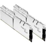 32 GB - DDR4 - Sølv RAM G.Skill Trident Z Royal Silver DDR4 4000MHz 2x16GB (F4-4000C18D-32GTRS)