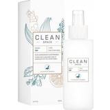 Hvid Duftlys Clean Space Rain Linen & Room Spray Duftlys 142g