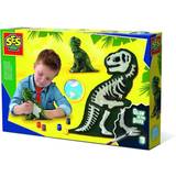 SES Creative Plastlegetøj Vandfarver & Fingermaling SES Creative Casting & Painting T-Rex with skeleton