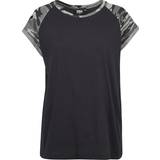 Camouflage - Dame T-shirts & Toppe Urban Classics Contrast Raglan Tee - Black/Dark Camo