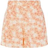 Blomstrede - Slids Tøj Pieces Nya Printed Shorts - Apricot Cream