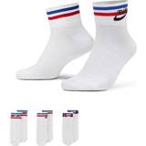 Tøj Nike Everyday Essential Ankle Socks 3-pack - White/Black/Game Royal/University Red