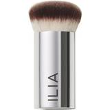 Makeup ILIA Perfecting Buff Brush