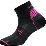 Devold Nylon - Pink Undertøj Devold Running Ankel Woman Sock Darkgrey 38-40