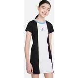 Nike Older Girl's T-shirt Dress - Black (DO2773-010)