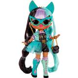 MGA Legetøj MGA LOL Surprise Tweens Masquerade Party Fashion Doll Kat Mischief with 20 Surprises Including Party Accessories and 2 Fashion Looks – Great Gift for Kids Ages 4