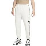Nike Sportswear Repeat Men's Fleece Pants • Pris