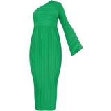 16 - Enskuldret / Enæremet Kjoler PrettyLittleThing Plisse One Shoulder Flare Sleeve Midaxi Dress - Green