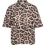 Dame - Leopard T-shirts Kaffe Shirt Bluser 10507846 Feather Gray Leo Print