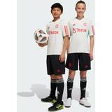 Aftagelig hætte - Fløjl Børnetøj adidas Manchester United Træningsshorts Tiro 23 Sort/Rød Børn