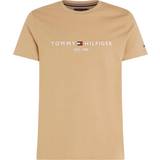Tommy Hilfiger Beige Overdele Tommy Hilfiger T-shirts m. korte ærmer LOGO TEE Beige
