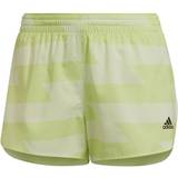 Adidas Dame - Grøn Shorts adidas Run Fast Running Split Shorts Women - Almost Lime/Pulse Lime