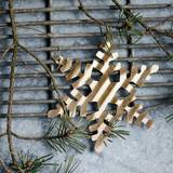 Guld Dekorationer House Doctor Tin plate snowflake Juletræspynt