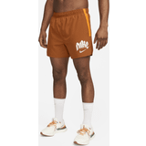 Brun - Herre - L - Løb Shorts Nike Dri-FIT Run Division Challenger-løbeshorts 13 cm med indershorts til mænd brun