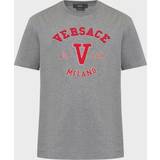 Versace Grå Tøj Versace Topp, Herr, Grå M, Bomull, SS23, T-shirt med logotyp