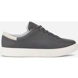 UGG 13 Sneakers UGG Baysider Low Weather Trainer for Men in Metal Leather