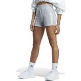 12 - Dame Shorts adidas Damen Shorts W Lin Ft SHO, Grey Heather/White, IC4443