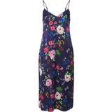18 - Trekvartlange ærmer Kjoler Superdry Floral Satin Slip Midi Dress, Navy/Multi