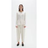 InWear Silke Overdele InWear Likoiw Shirt Premium 93% Silk Kvinde Skjorter Tight Fit hos Magasin Whisper White