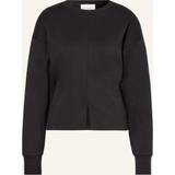 Closed Sort Tøj Closed CREW NECK LONG SLEEVE black female Sweatshirts now available at BSTN in